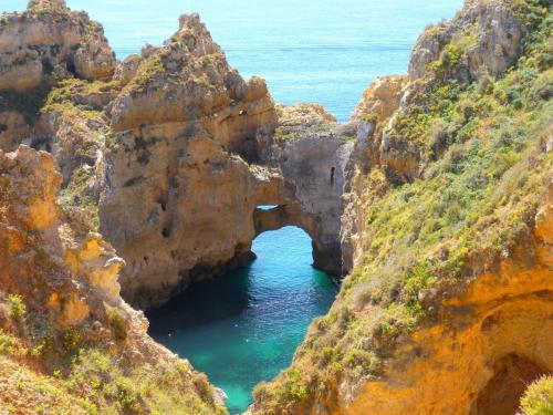 Ponta-Piedade.jpg