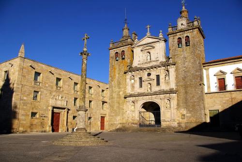 fs978x654px-Viseu_Cathedral_7.jpg