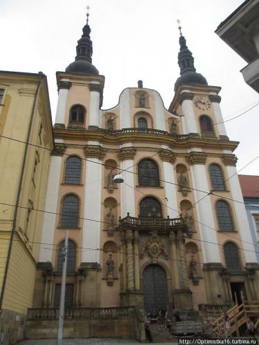 Khram-s-otchen-krasivym.jpg