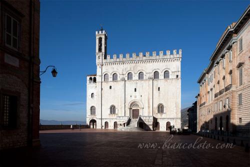 консульский дворец.jpg