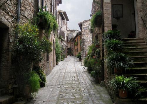 улочка Спелло1.jpg