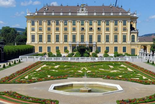 schonbrunn2.jpg