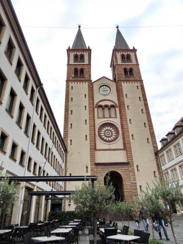 DSCN1027-Собор Святого Килиана.JPG