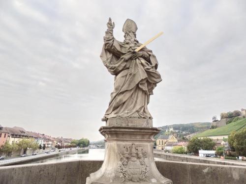 DSCN1002-Святой Килиан.JPG