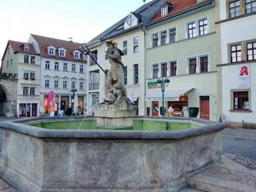 08-фонтан Нептун.JPG