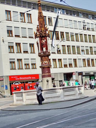 DSCN0387-фонтан Fischmarktbrunnen.JPG