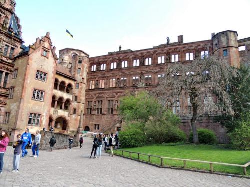DSCN9722-музей аптеки в подвале.JPG