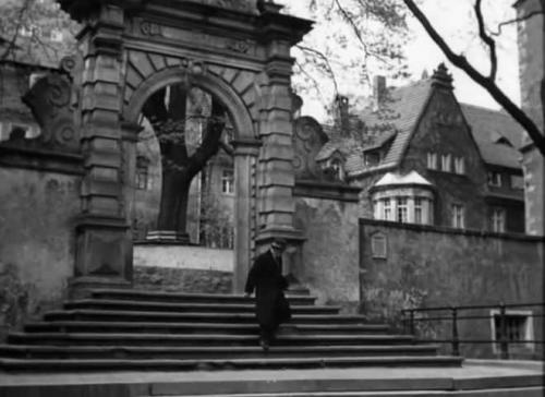 13-Семнадцать мгновений весны (9 серия).jpg