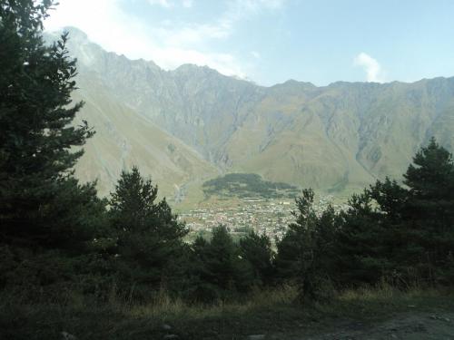 Открывается вид на Степанцминду.JPG