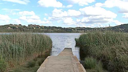 sicily-lake-pergusa-2_-jg_v0dls__M0000.jpg