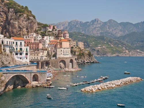 World___Italy_Houses_on_the_waterfront_at_the_resort_in_Amalfi__Italy_062842_2.jpg