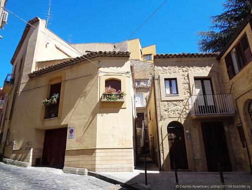 870_653_fixedwidth (17).jpg