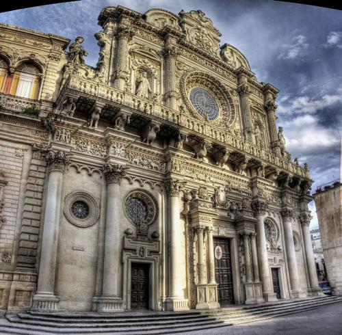 800px-Santa_croce_lecce1.jpg