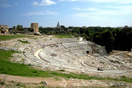 Sicilia, Siracusa, Teatro Greco 54.jpg