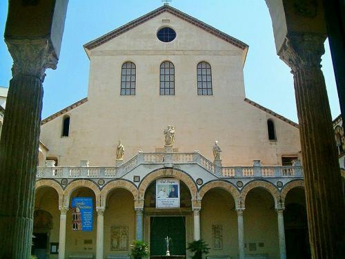 luoghi-visitare-salerno-cattedrale.jpg
