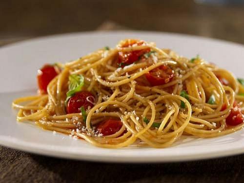 vkusnye-spagetti-s-pomidorami1.jpg