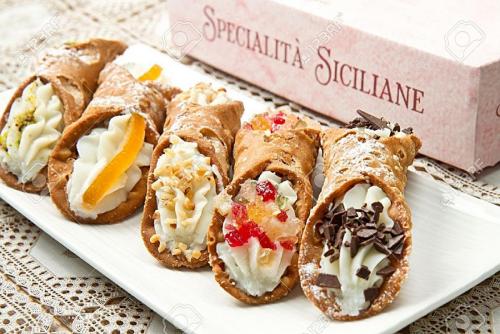 15077750-mixed-Sicilian-cannoli-Stock-Photo.jpg