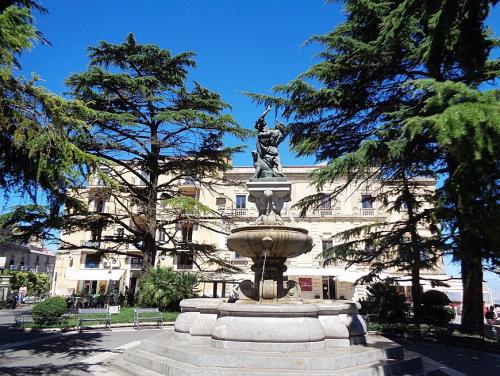 870_653_fixedwidth (22).jpg