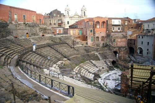 Catania_Greek-Roman_theater.jpg