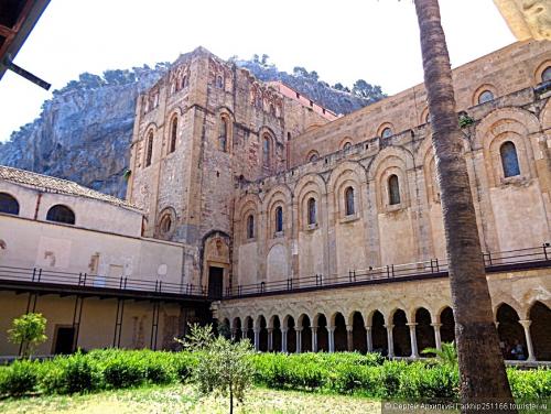 870_653_fixedwidth (19).jpg