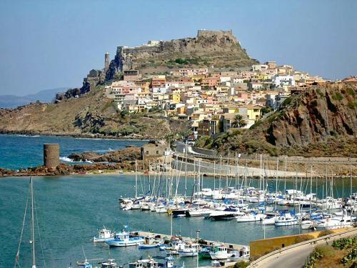 castelsardo_darsena1.jpg