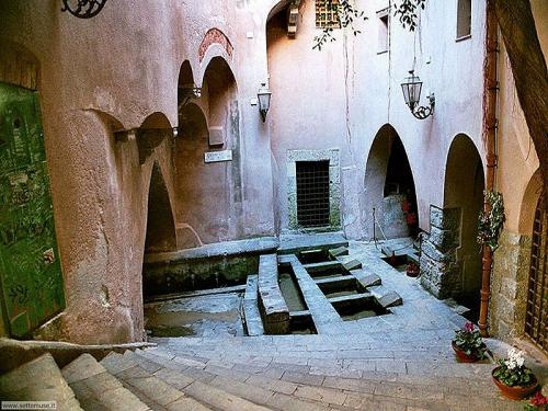 cefalu_024_centro_storico1.jpg
