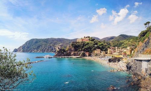 monterosso-al-mare-cinque-terre-italy_l1.jpg