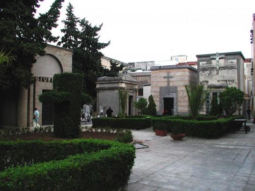 Palermo Catacombs 2.jpg