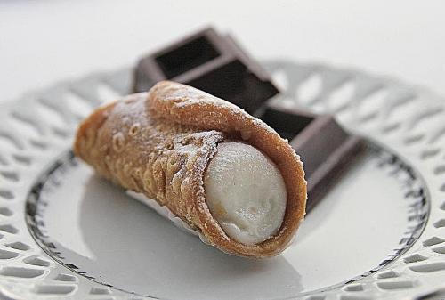 Cannolo.jpg
