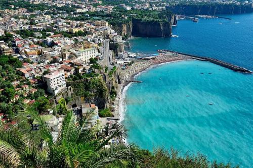 sorrento_coast_208023427_124.jpg
