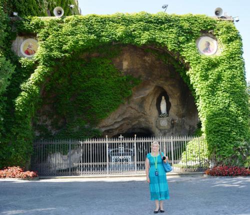 Лурдские гроты.JPG