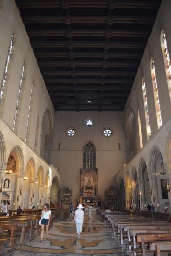 Базилика Санта- Кьяра.JPG