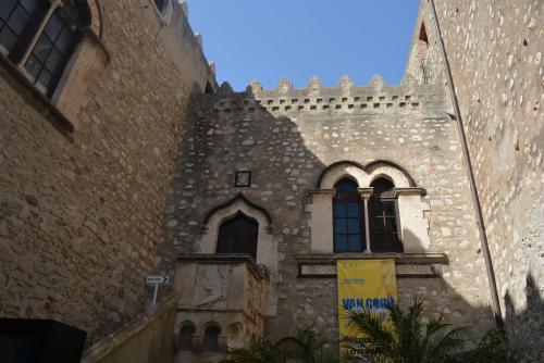 дворец Корваджо.JPG