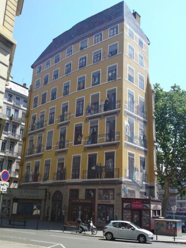 Immeuble de la fresque.jpg