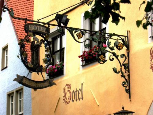 ротенбург Вывеска-приглашение.jpg