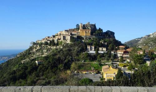 DSC02102деревня Эз.JPG