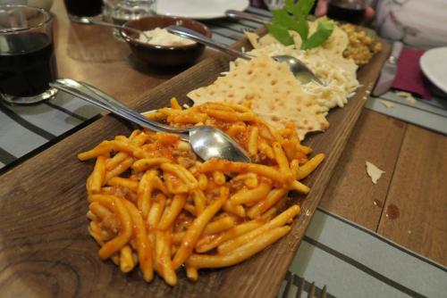 IMG_3922 обед в Кальяри.jpg