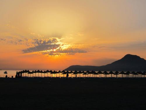 Закат в Черногории 5.JPG