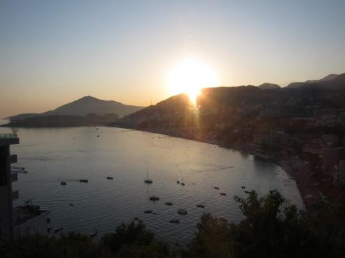 Закат в Черногории 1.JPG