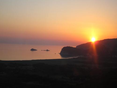 Закат в Черногории 3.JPG