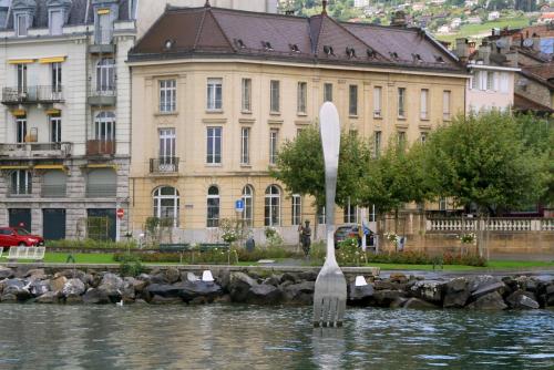 17.09.4718а. Вилка Нестле или памятник еде..jpg