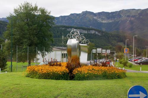 17.09.1554а. Круговое движение это не только транспортная развязка..jpg