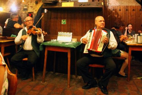 17.09.0450а. Братья-славяне..jpg