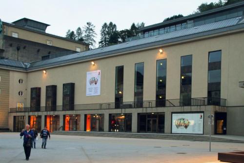 17.09.1640а. Императорские конюшни - Зальцбургский музыкальный фестиваль..jpg