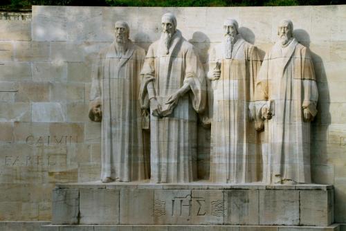 17.09.5149а. Стена Реформаторов-протестантов - Жан Кальвин, Джон Нокс, Теодор Безе и Гийом Фарель..jpg