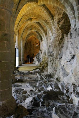 17.09.4415а. Каземат Шильонского узника..jpg