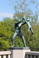 Фрогнер-парк со скульптурами