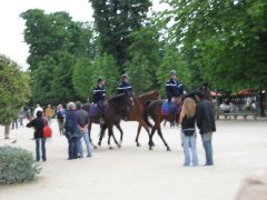 Париж, конная полиция