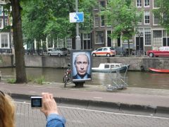 Амстердам, знакомое лицо