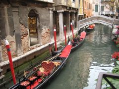 Венеция, гондолы